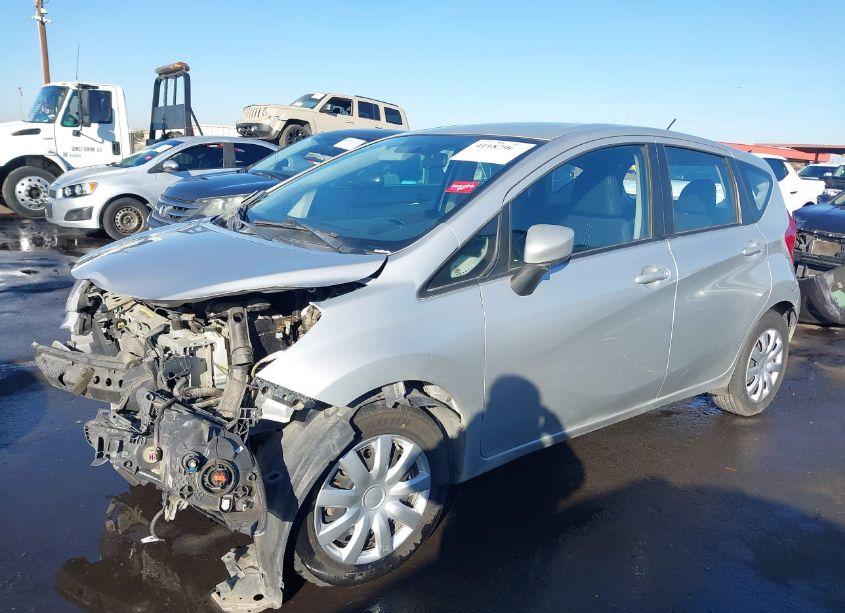 Photo 2 of 2015 Nissan Versa NOTE S (SR)/S PLUS/SL/SR/SV (VIN 3N1CE2CP2FL405424)