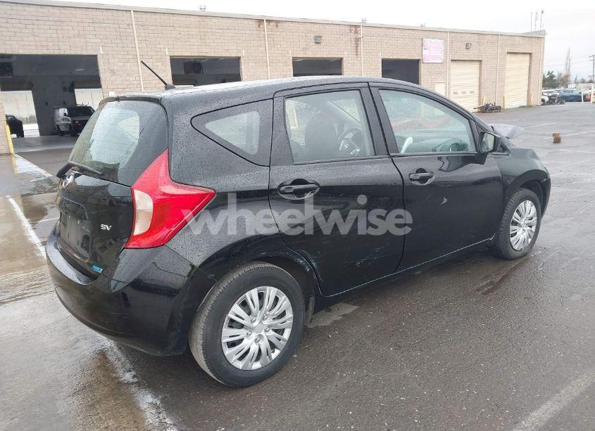 Photo 4 of 2015 Nissan Versa NOTE S (SR)/S PLUS/SL/SR/SV (VIN 3N1CE2CP2FL407383)