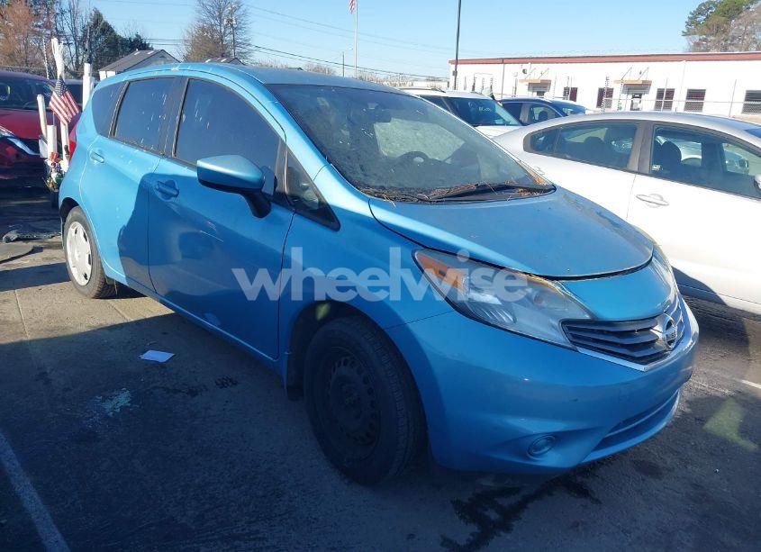 2015 Nissan Versa NOTE SV (VIN 3N1CE2CP2FL411658) main photo