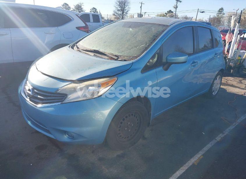 Photo 2 of 2015 Nissan Versa NOTE SV (VIN 3N1CE2CP2FL411658)