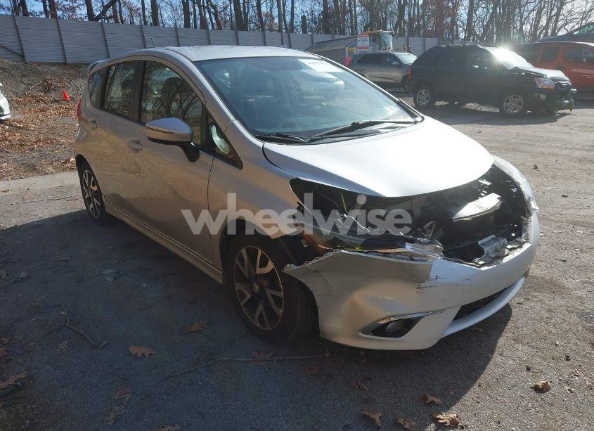 2015 Nissan Versa NOTE S (SR)/S PLUS/SL/SR/SV (VIN 3N1CE2CP2FL412275) main photo