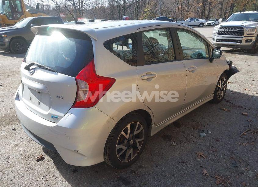 Photo 4 of 2015 Nissan Versa NOTE S (SR)/S PLUS/SL/SR/SV (VIN 3N1CE2CP2FL412275)
