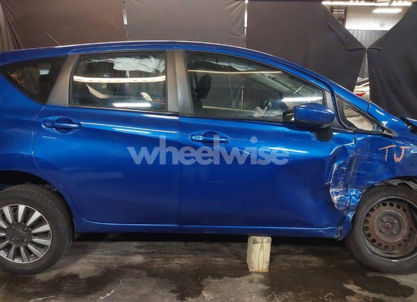 Photo 14 of 2015 Nissan Versa NOTE S (SR)/S PLUS/SL/SR/SV (VIN 3N1CE2CP2FL418366)