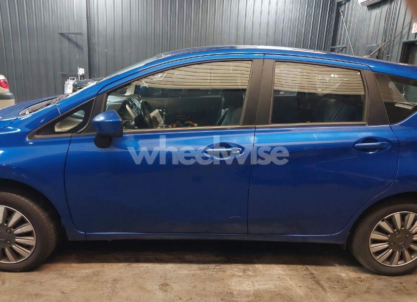 Photo 15 of 2015 Nissan Versa NOTE S (SR)/S PLUS/SL/SR/SV (VIN 3N1CE2CP2FL418366)