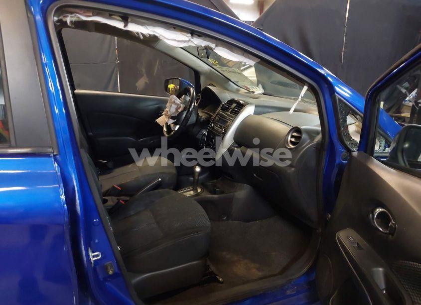 Photo 5 of 2015 Nissan Versa NOTE S (SR)/S PLUS/SL/SR/SV (VIN 3N1CE2CP2FL418366)