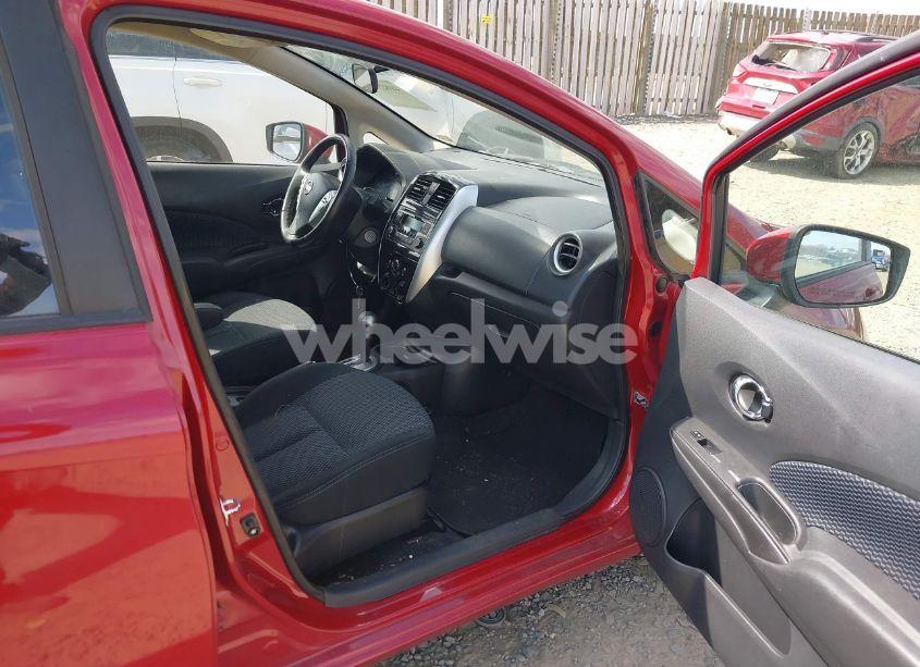 Photo 5 of 2015 Nissan Versa NOTE S (SR)/S PLUS/SL/SR/SV (VIN 3N1CE2CP2FL422580)