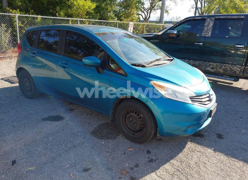 2015 Nissan Versa NOTE SV (VIN 3N1CE2CP2FL435801) main photo