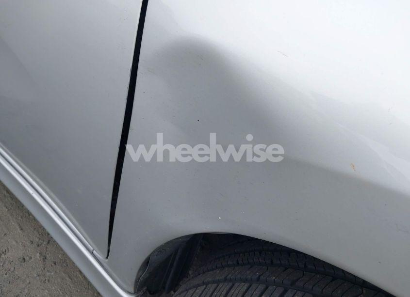 Photo 6 of 2015 Nissan Versa NOTE SR (VIN 3N1CE2CP2FL442991)