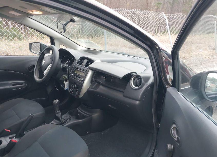 Photo 5 of 2015 Nissan Versa NOTE S (SR) (VIN 3N1CE2CP2FL446278)