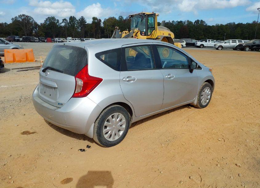 Photo 4 of 2015 Nissan Versa NOTE S PLUS (VIN 3N1CE2CP2FL446944)
