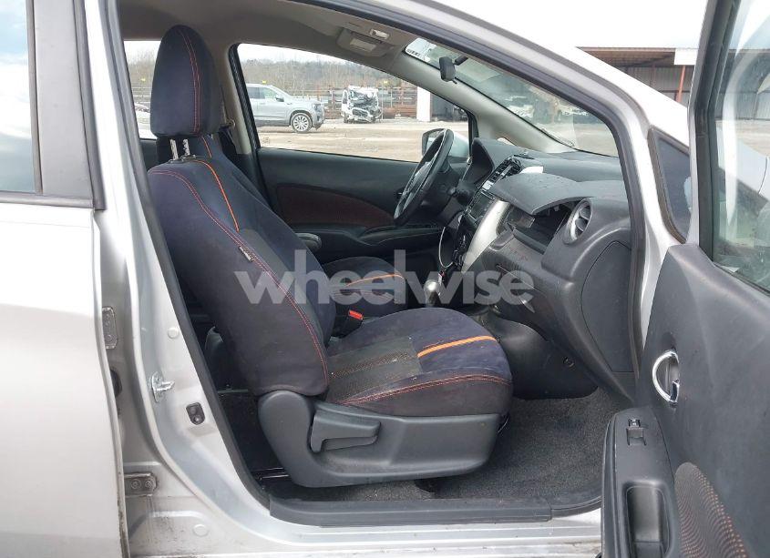 Photo 5 of 2016 Nissan Versa NOTE SR (VIN 3N1CE2CP2GL370644)