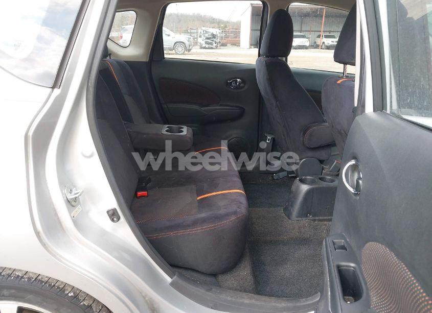 Photo 8 of 2016 Nissan Versa NOTE SR (VIN 3N1CE2CP2GL370644)