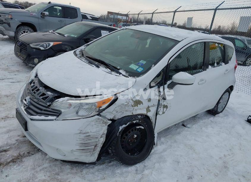 Photo 2 of 2016 Nissan Versa NOTE SV (VIN 3N1CE2CP2GL388089)