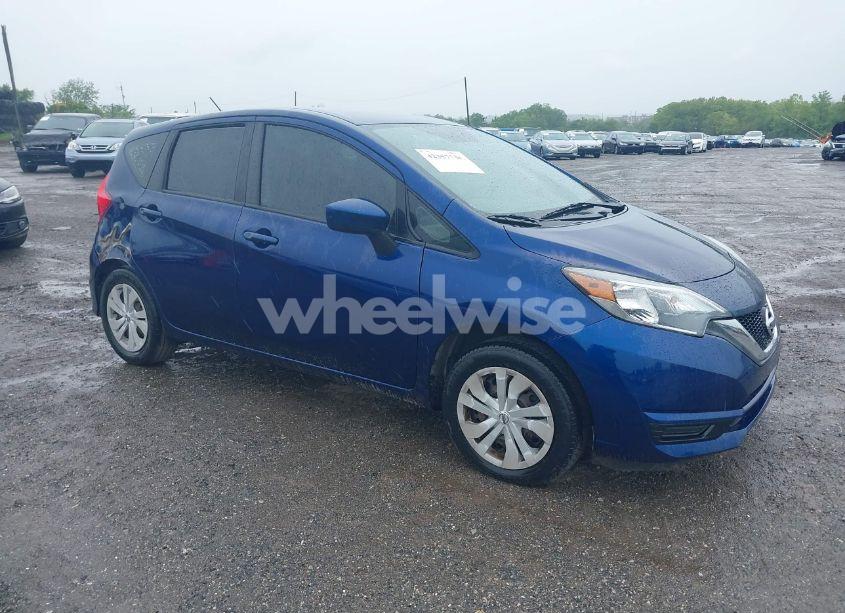2019 Nissan Versa NOTE SV (VIN 3N1CE2CP2KL362956) main photo