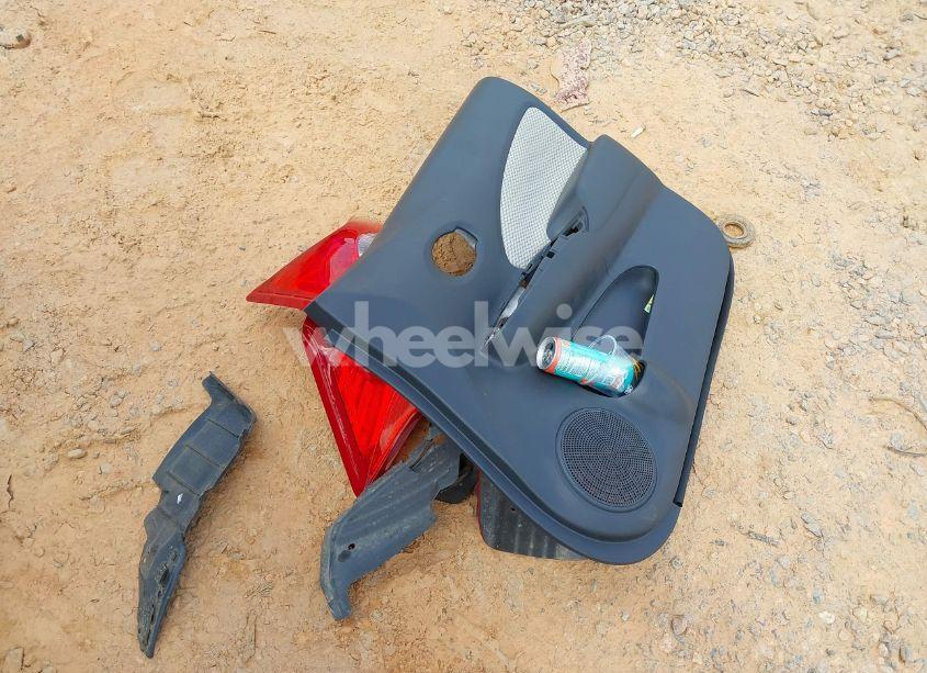 Photo 12 of 2014 Nissan Versa NOTE SV (VIN 3N1CE2CP3EL380337)