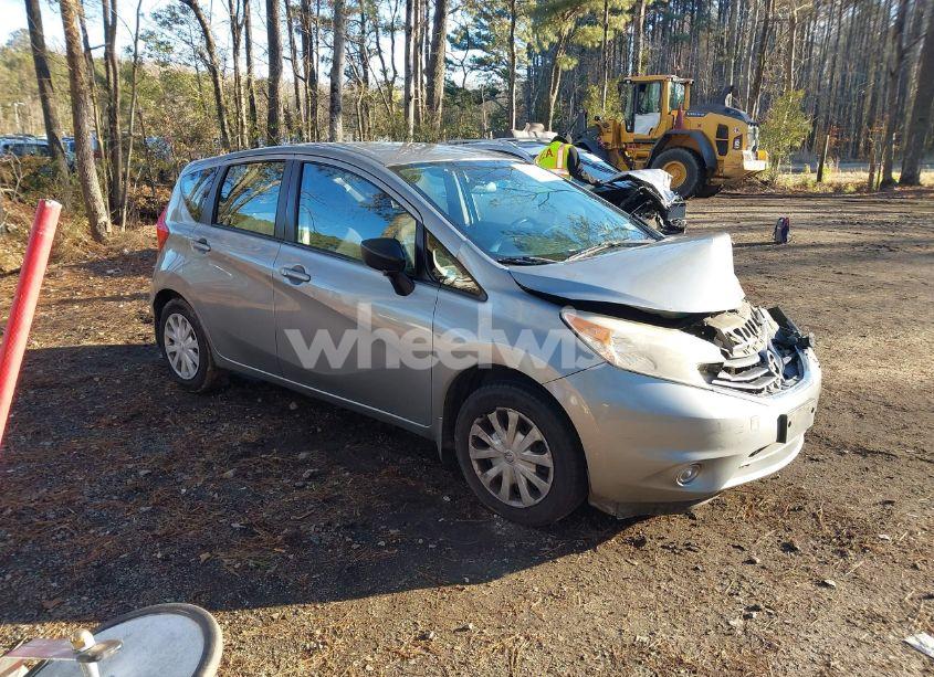 2015 Nissan Versa NOTE SV (VIN 3N1CE2CP3FL359666) main photo