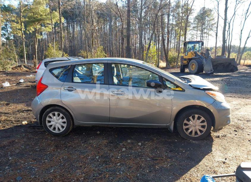 Photo 13 of 2015 Nissan Versa NOTE SV (VIN 3N1CE2CP3FL359666)