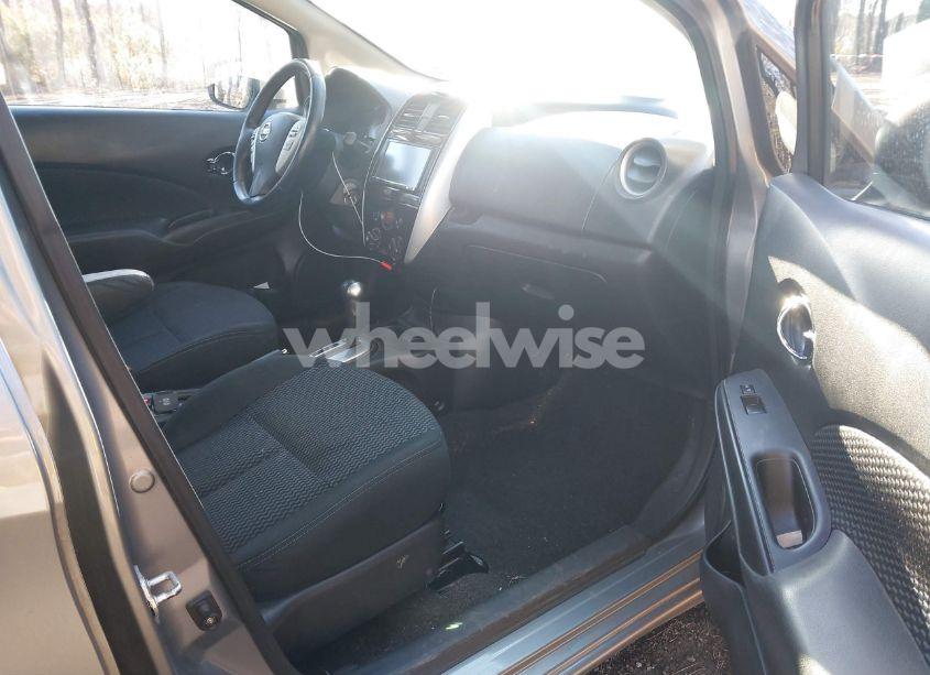 Photo 5 of 2015 Nissan Versa NOTE SV (VIN 3N1CE2CP3FL359666)