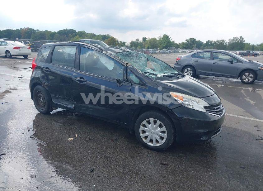 2015 Nissan Versa NOTE SV (VIN 3N1CE2CP3FL365113) main photo