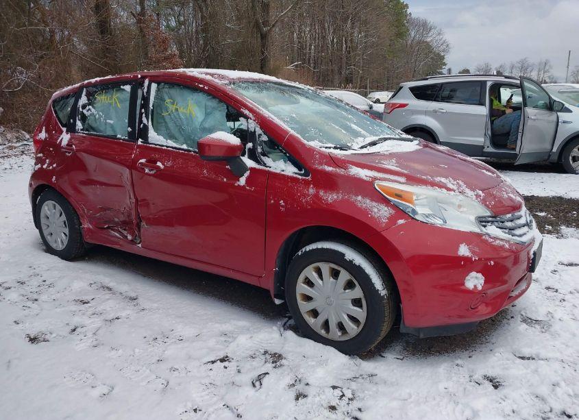 2015 Nissan Versa NOTE S (SR) (VIN 3N1CE2CP3FL368562) main photo