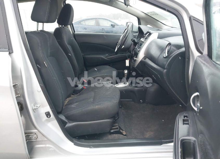 Photo 5 of 2015 Nissan Versa NOTE S (SR)/S PLUS/SL/SR/SV (VIN 3N1CE2CP3FL369033)