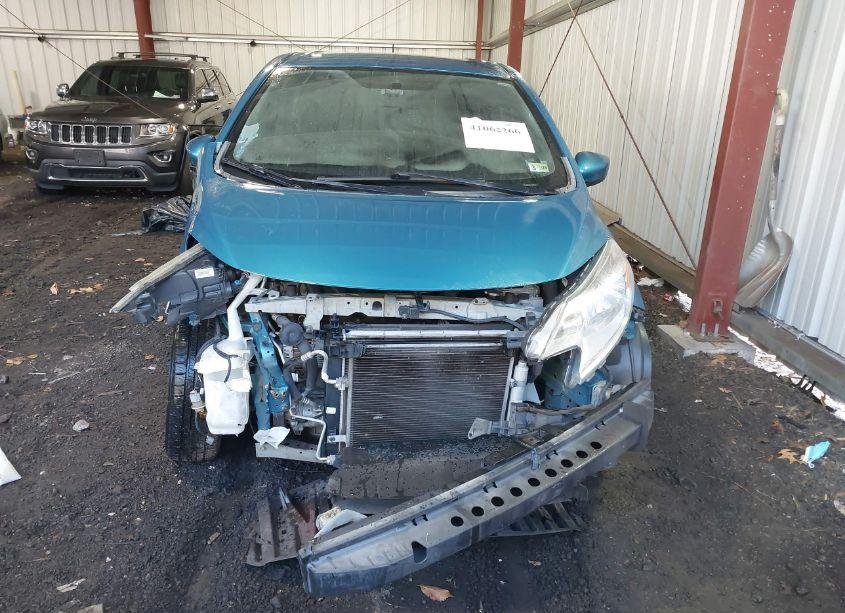 Photo 13 of 2015 Nissan Versa NOTE SV (VIN 3N1CE2CP3FL370912)