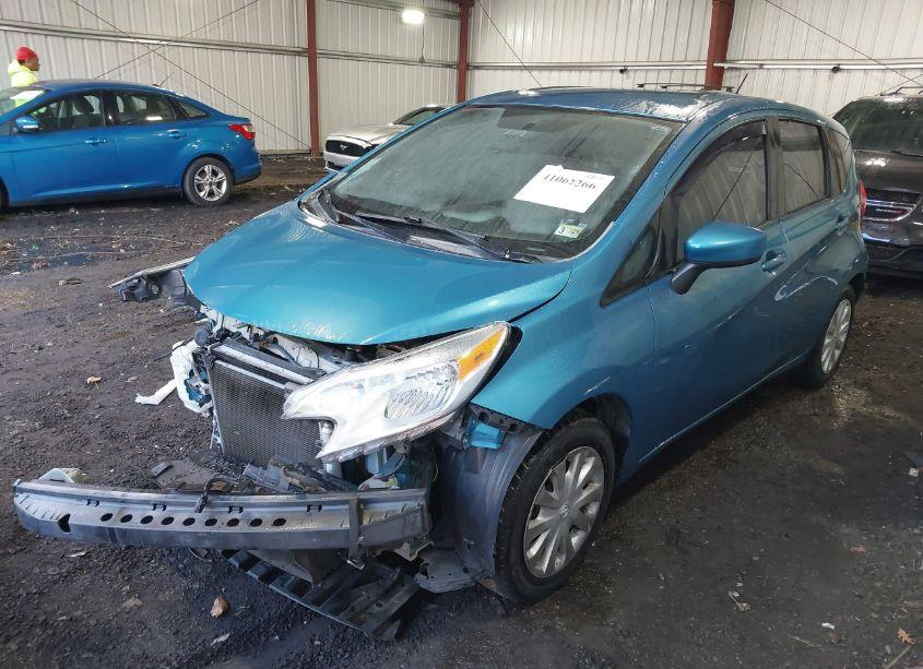 Photo 2 of 2015 Nissan Versa NOTE SV (VIN 3N1CE2CP3FL370912)