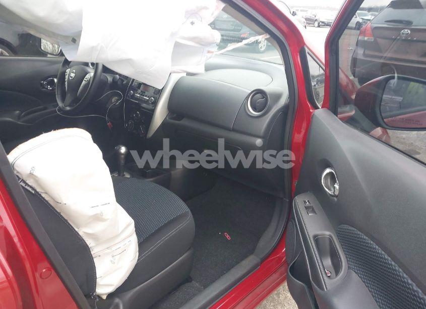 Photo 5 of 2015 Nissan Versa NOTE S (SR)/S PLUS/SL/SR/SV (VIN 3N1CE2CP3FL372711)