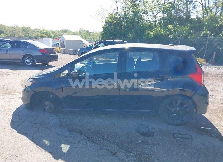 Photo 15 of 2015 Nissan Versa NOTE SR (VIN 3N1CE2CP3FL386530)