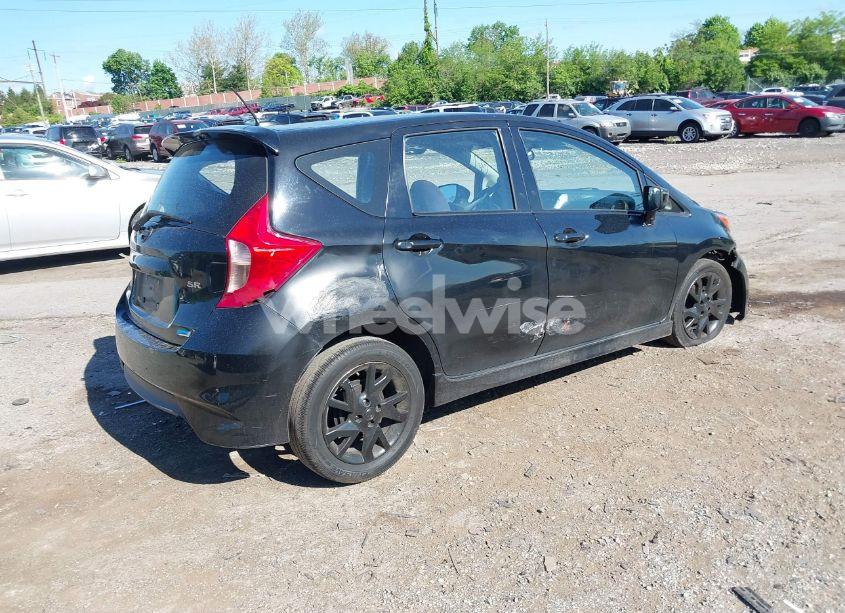 Photo 4 of 2015 Nissan Versa NOTE SR (VIN 3N1CE2CP3FL386530)