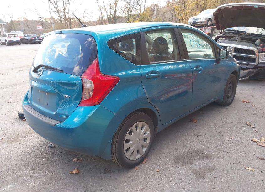 Photo 4 of 2015 Nissan Versa NOTE SV (VIN 3N1CE2CP3FL393719)