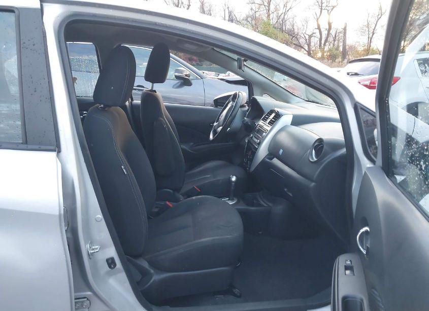 Photo 5 of 2015 Nissan Versa NOTE SV (VIN 3N1CE2CP3FL399861)