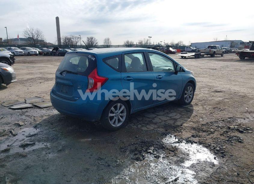 Photo 4 of 2015 Nissan Versa NOTE SL (VIN 3N1CE2CP3FL419901)
