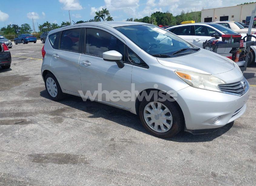 2015 Nissan Versa NOTE S (SR)/S PLUS/SL/SR/SV (VIN 3N1CE2CP3FL425195) main photo