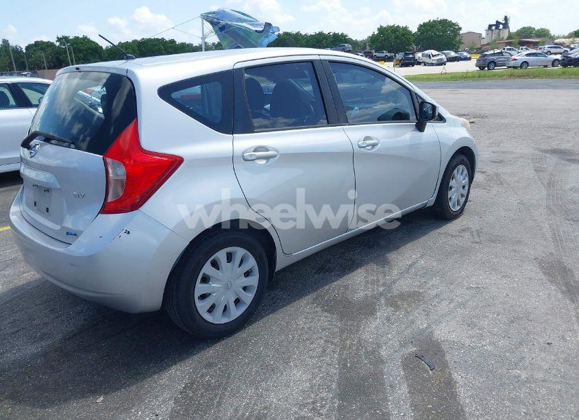 Photo 4 of 2015 Nissan Versa NOTE S (SR)/S PLUS/SL/SR/SV (VIN 3N1CE2CP3FL425195)