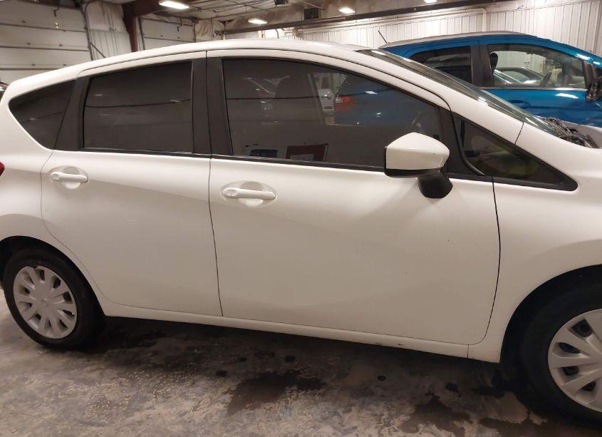 Photo 13 of 2015 Nissan Versa NOTE SV (VIN 3N1CE2CP3FL448279)