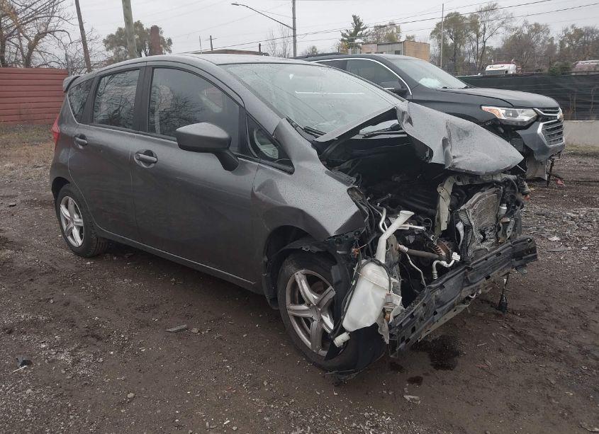 2016 Nissan Versa NOTE SV (VIN 3N1CE2CP3GL389770) main photo