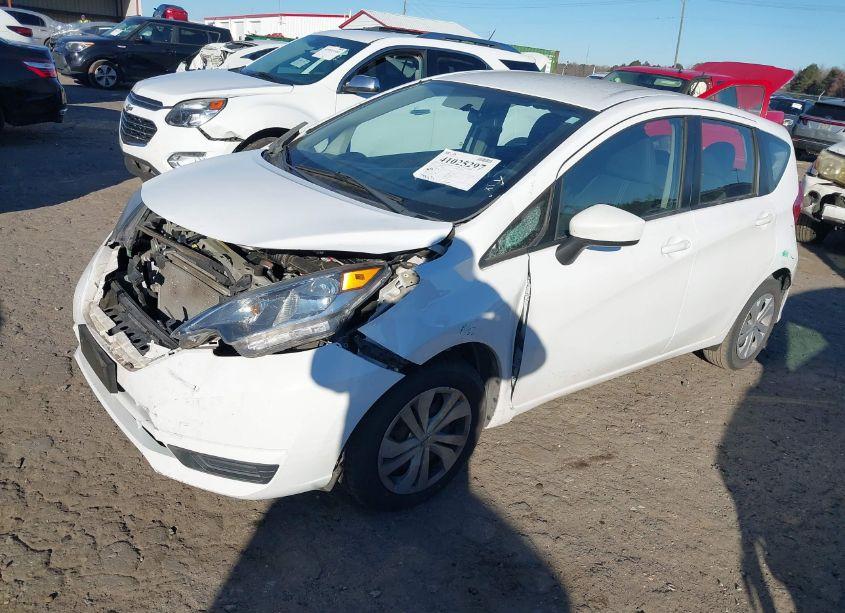 Photo 2 of 2018 Nissan Versa NOTE SV (VIN 3N1CE2CP3JL352368)