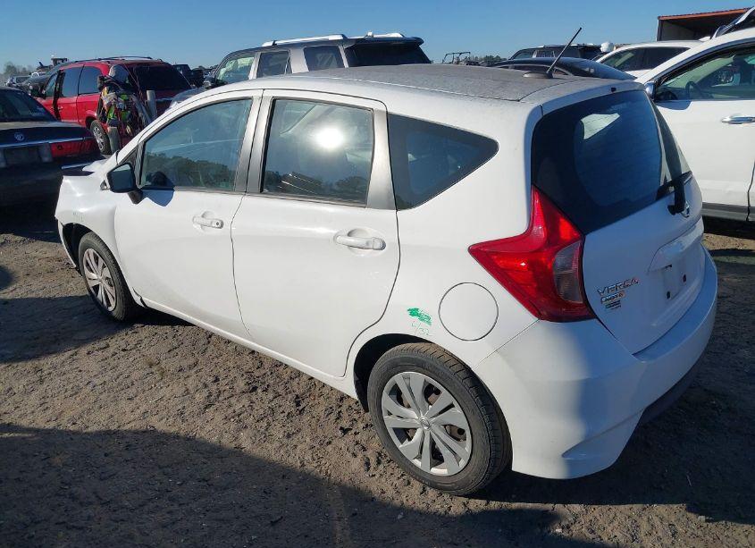 Photo 3 of 2018 Nissan Versa NOTE SV (VIN 3N1CE2CP3JL352368)