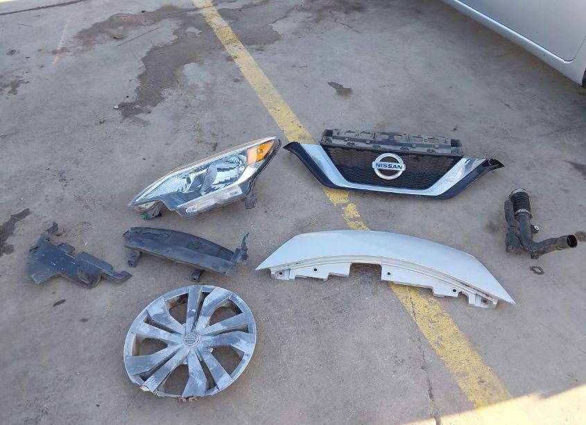 Photo 12 of 2018 Nissan Versa NOTE SV (VIN 3N1CE2CP3JL364990)