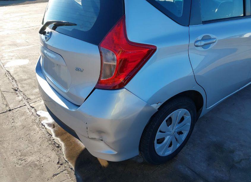 Photo 18 of 2018 Nissan Versa NOTE SV (VIN 3N1CE2CP3JL364990)