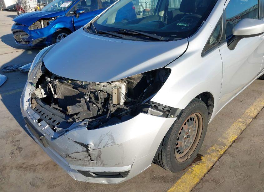 Photo 6 of 2018 Nissan Versa NOTE SV (VIN 3N1CE2CP3JL364990)