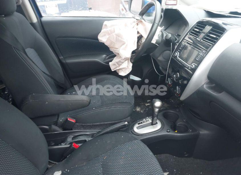 Photo 5 of 2015 Nissan Versa NOTE SL (VIN 3N1CE2CP4FL355593)