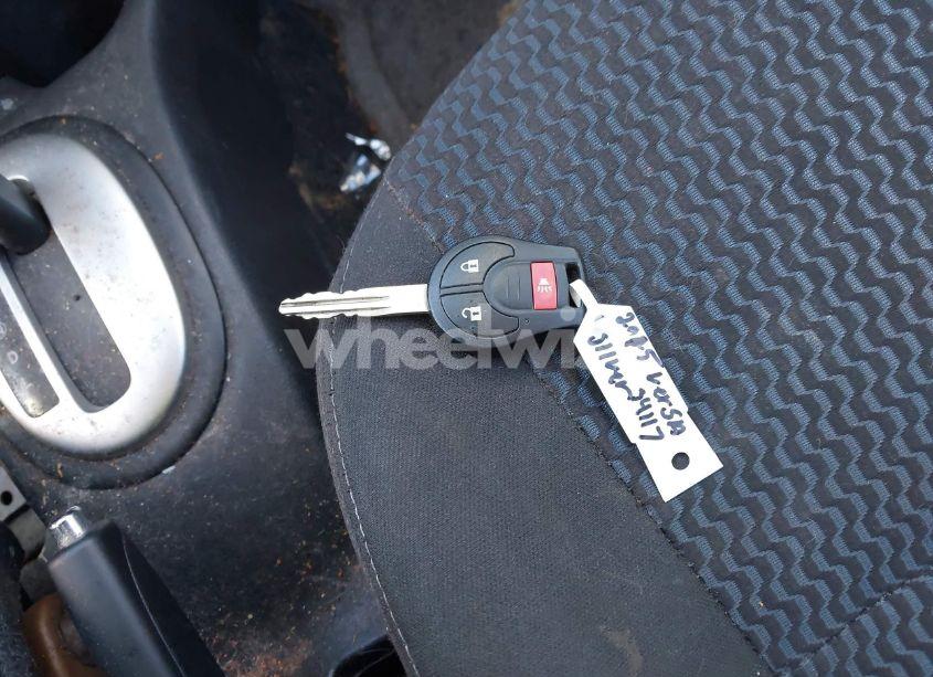 Photo 11 of 2015 Nissan Versa NOTE S (SR)/S PLUS/SL/SR/SV (VIN 3N1CE2CP4FL371552)