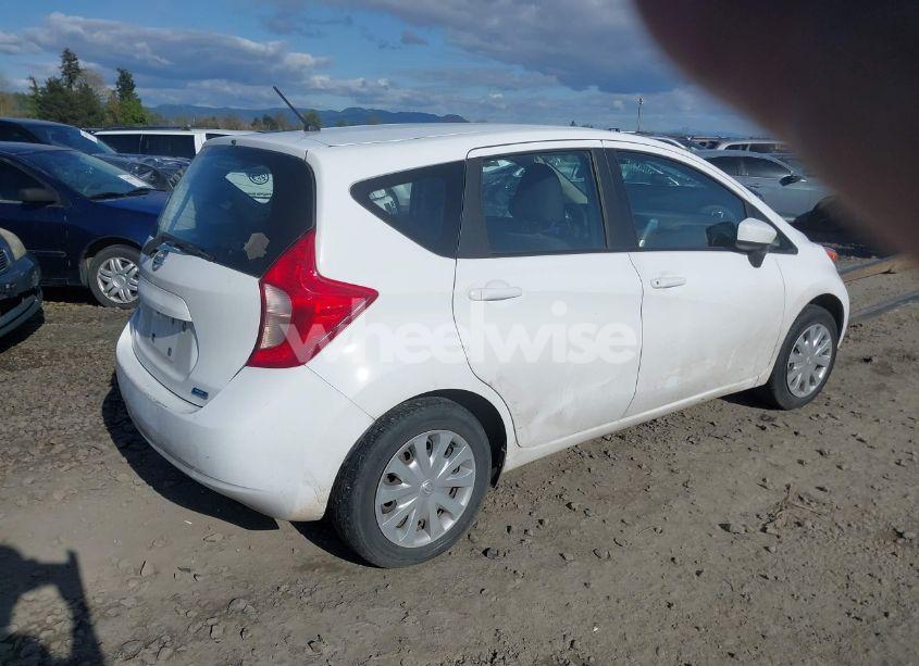 Photo 4 of 2016 Nissan Versa NOTE S (SR)/S PLUS/SL/SR/SV (VIN 3N1CE2CP4GL369138)