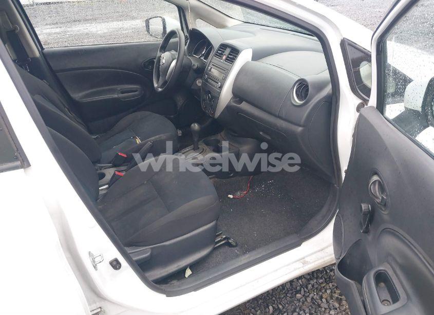 Photo 5 of 2016 Nissan Versa NOTE S (SR)/S PLUS/SL/SR/SV (VIN 3N1CE2CP4GL369138)