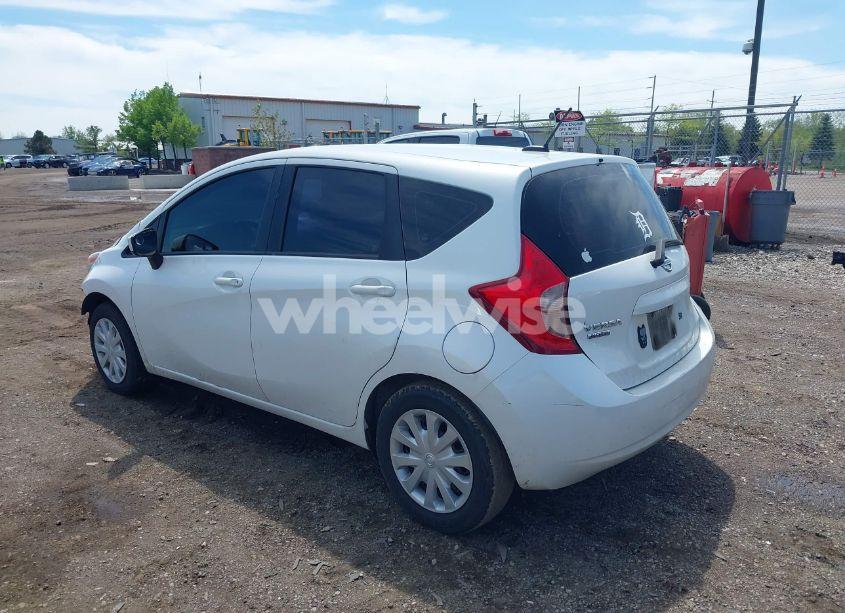 Photo 3 of 2016 Nissan Versa NOTE SV (VIN 3N1CE2CP4GL407936)