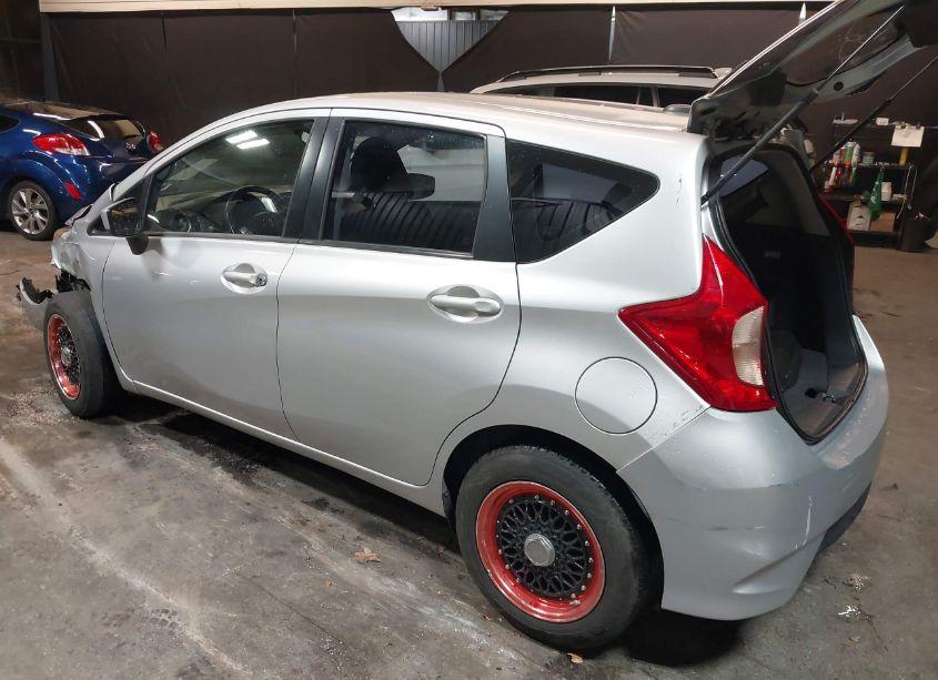 Photo 3 of 2017 Nissan Versa NOTE SV (VIN 3N1CE2CP4HL359243)