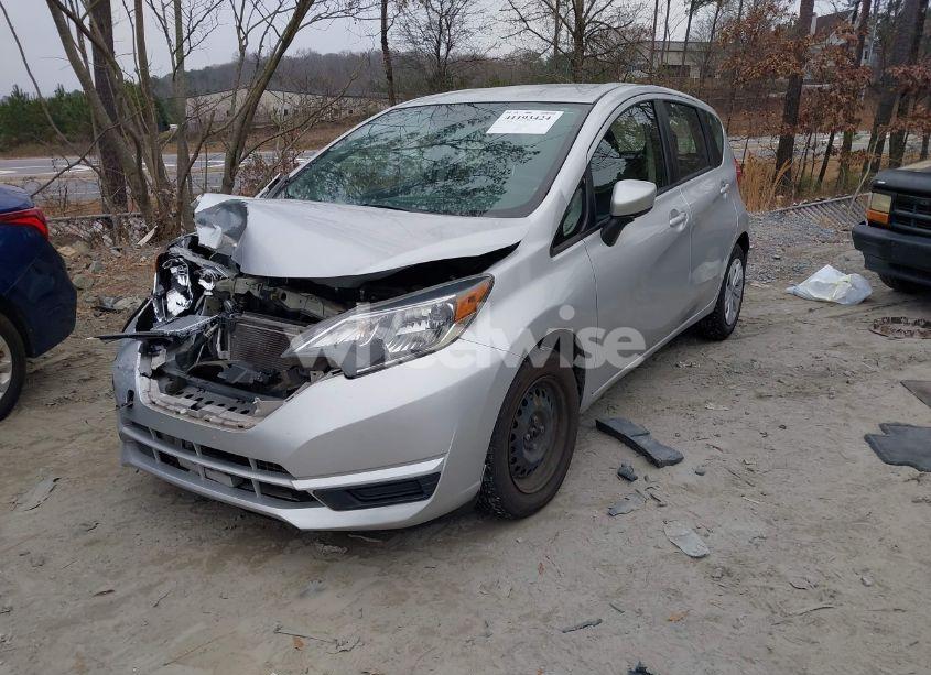 Photo 2 of 2017 Nissan Versa NOTE SV (VIN 3N1CE2CP4HL367620)