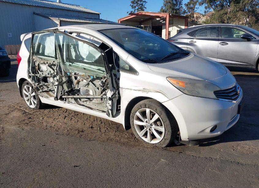 2014 Nissan Versa NOTE SV (VIN 3N1CE2CP5EL372191) main photo